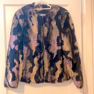 Faux fur jacket- like new